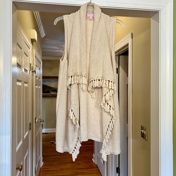 EUC Lilly Pulitzer Abbott Sweater Vest Cardigan with Tassels Tan Gold Sz MEDIUM - Picture 1 of 2